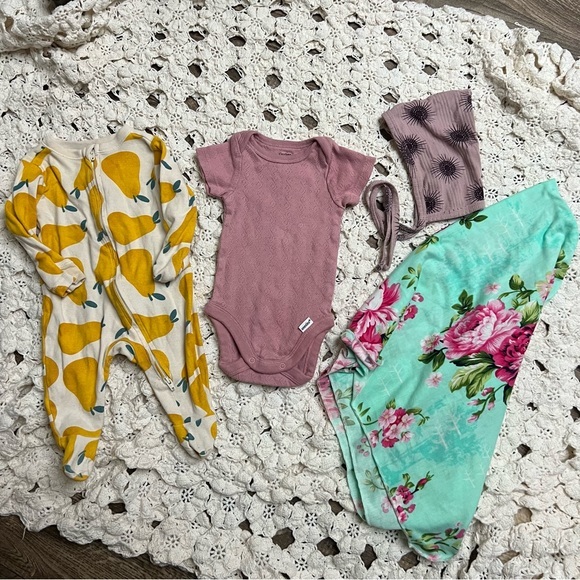 0/3 months spring baby girl bundle - Picture 1 of 6